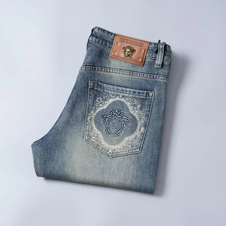 ヴェルサーチ ジーンズ