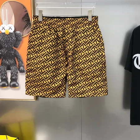 フェンディ ショートパンツ