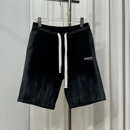 バレンシアガ ショートパンツ