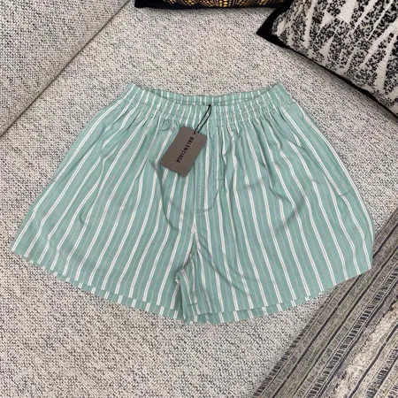 バレンシアガ ショートパンツ