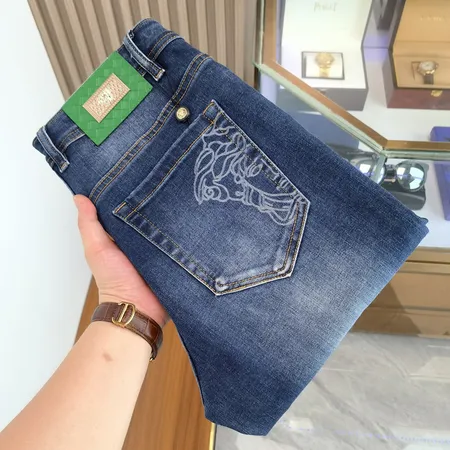 ヴェルサーチ ジーンズ