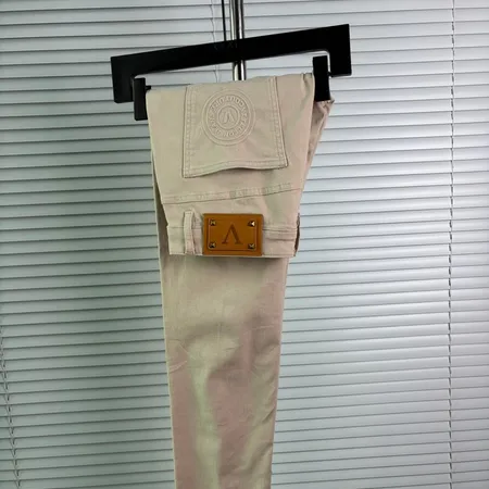 ヴァレンティノ ジーンズ