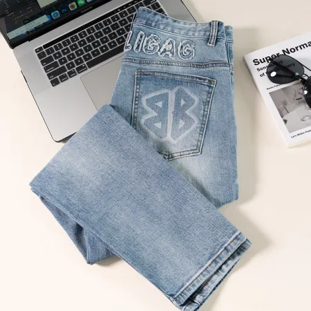 バレンシアガ ジーンズ