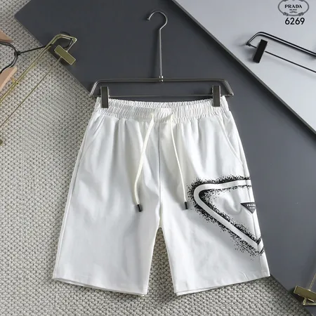 プラダ ショートパンツ