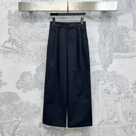 セリーヌ カジュアルパンツ