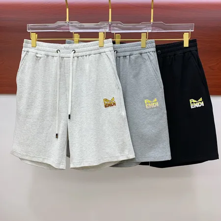 フェンディ ショートパンツ