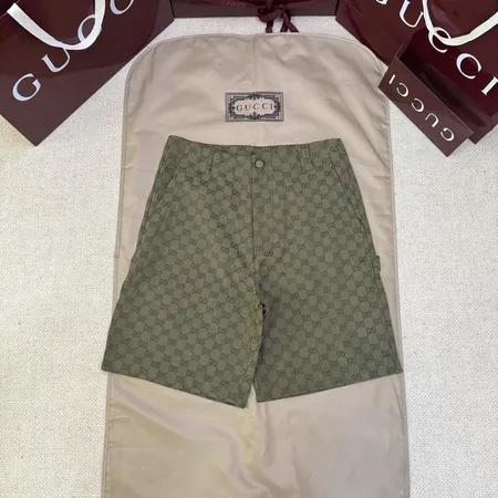 グッチ ショートパンツ