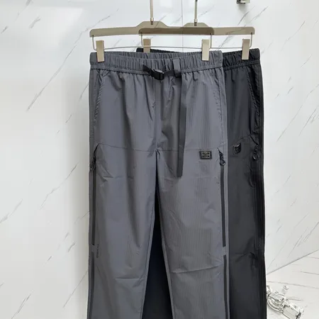 ジバンシィ カジュアルパンツ