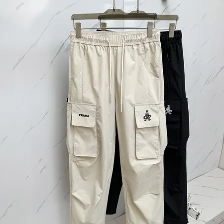 プラダ カジュアルパンツ