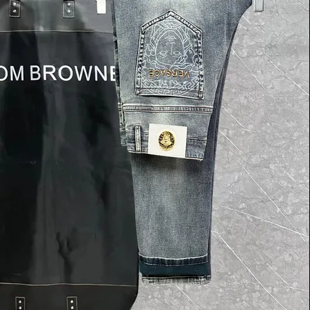 ヴェルサーチ ジーンズ