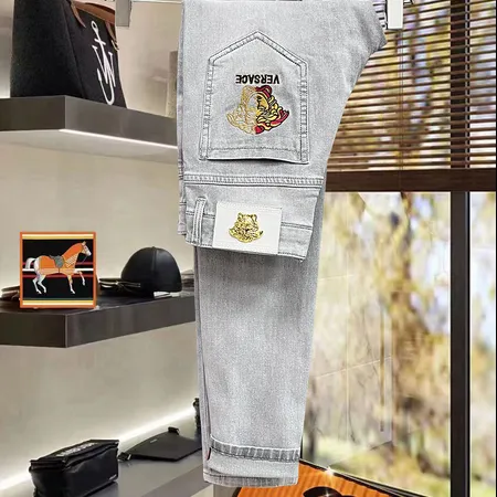 ヴェルサーチ ジーンズ