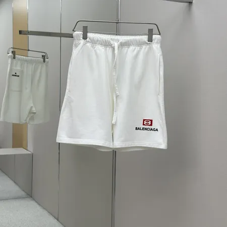 バレンシアガ ショートパンツ