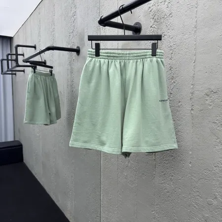 セリーヌ ショートパンツ