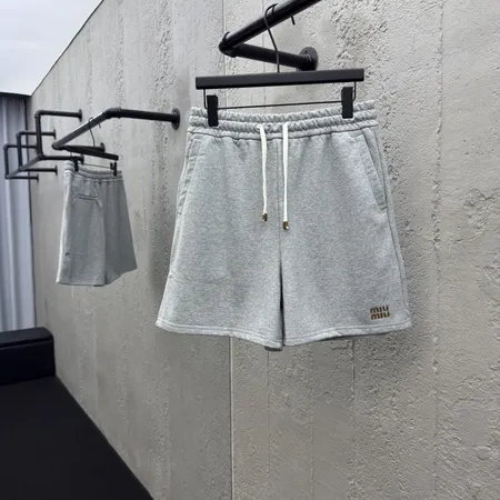 ステューシー ショートパンツ