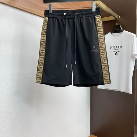 フェンディ ショートパンツ