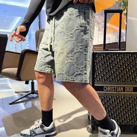 グッチ ショートパンツ