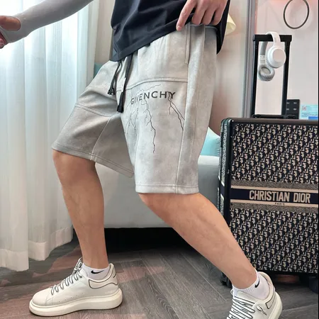 バレンシアガ ショートパンツ