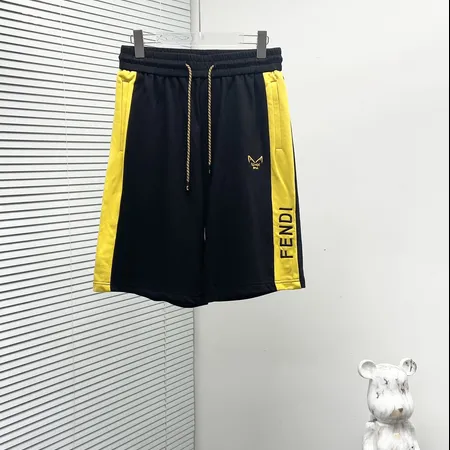 フェンディ ショートパンツ
