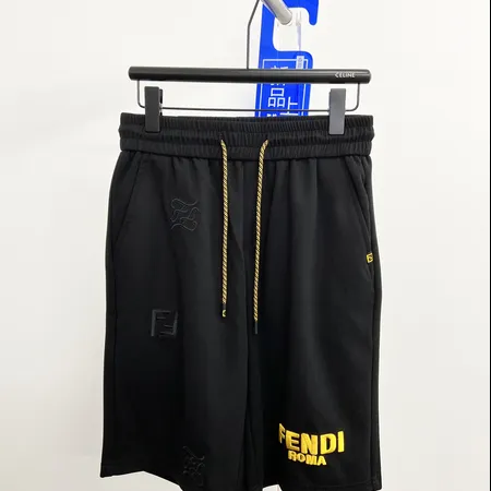 フェンディ ショートパンツ