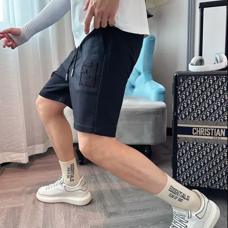 フェンディ ショートパンツ