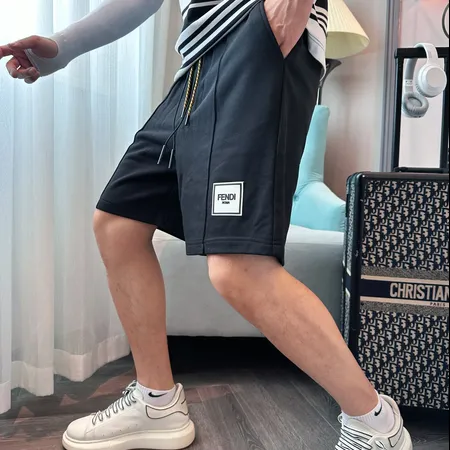 フェンディ ショートパンツ