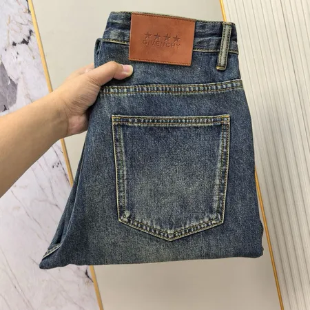 ジバンシィ ジーンズ