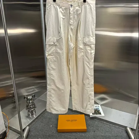 バーバリー ス カジュアルパンツ