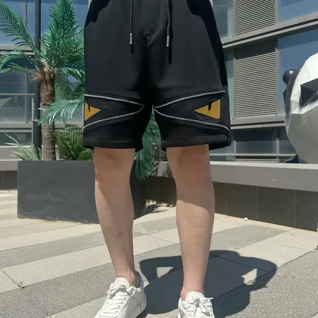 フェンディ ショートパンツ