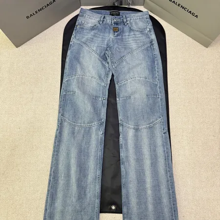 バレンシアガ ジーンズ