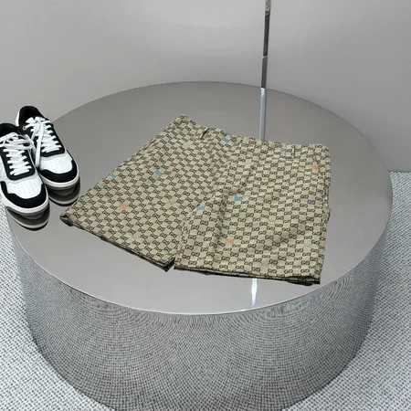 グッチ ショートパンツ