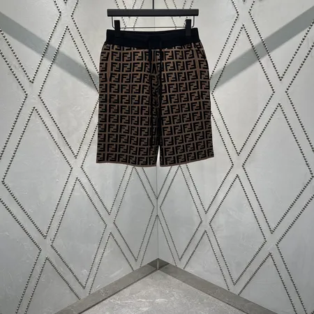 フェンディ ショートパンツ