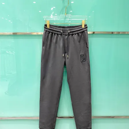 フェンディ カジュアルパンツ