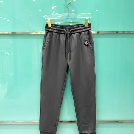 プラダ カジュアルパンツ