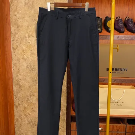 バーバリー ス カジュアルパンツ