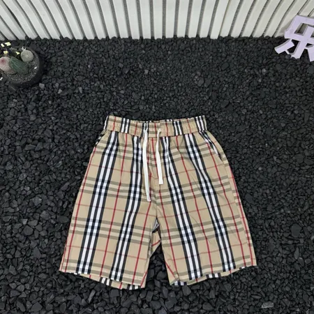 プラダ ショートパンツ