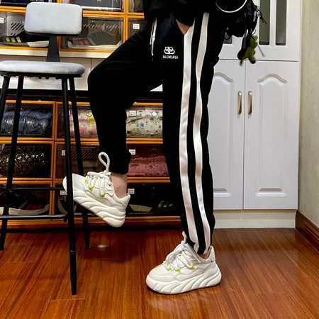 バレンシアガ カジュアルパンツ