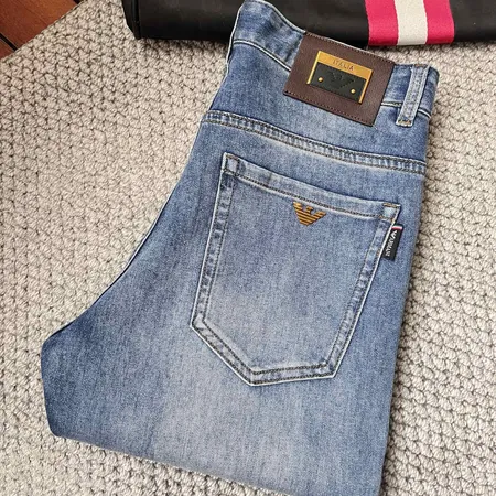 アルマーニ ジーンズ