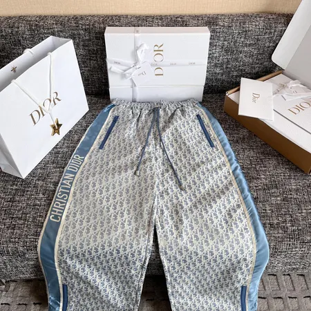 ディオール カジュアルパンツ