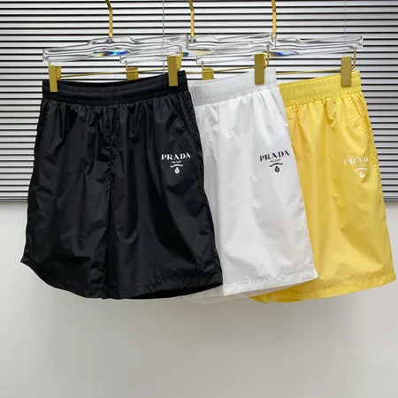 プラダ ショートパンツ