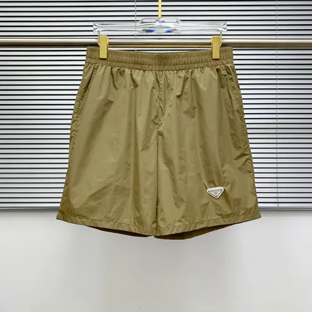 プラダ ショートパンツ