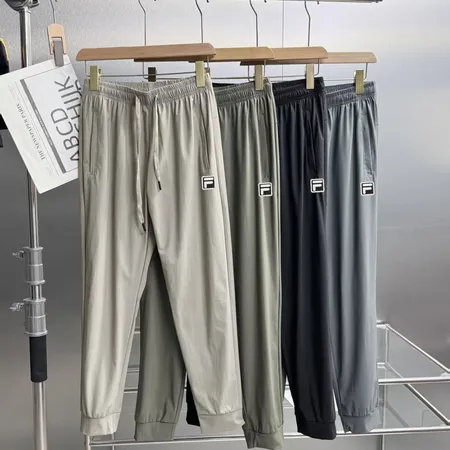 フィラ カジュアルパンツ