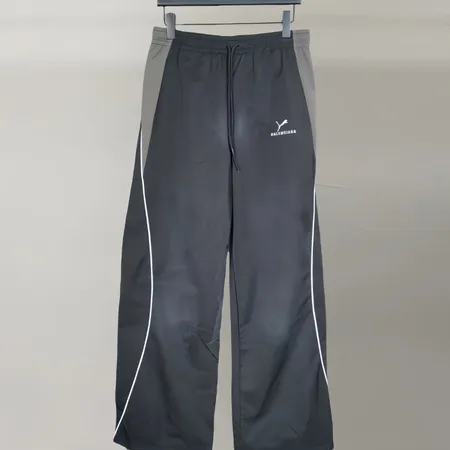 バレンシアガ カジュアルパンツ