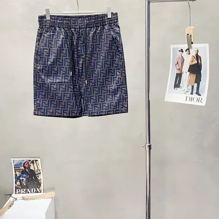 フェンディ ショートパンツ