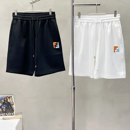 フェンディ ショートパンツ