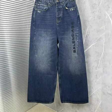 バレンシアガ ジーンズ