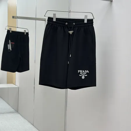 プラダ ショートパンツ