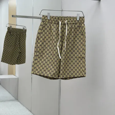 グッチ ショートパンツ