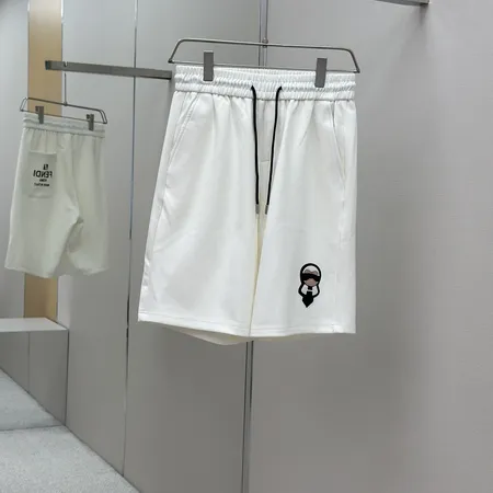 フェンディ ショートパンツ