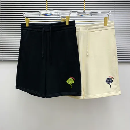 グッチ ショートパンツ