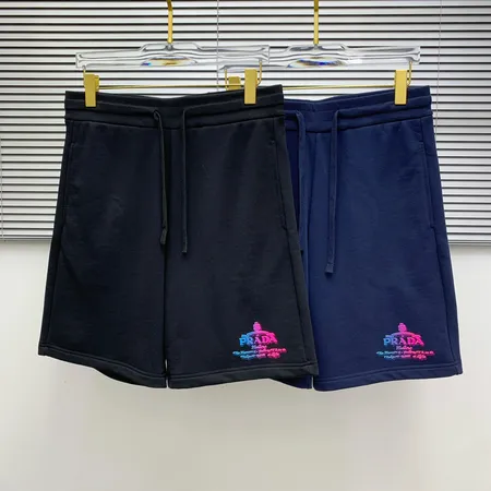 プラダ ショートパンツ